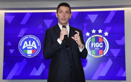 Gianluca Rocchi, responsável pela escalação de árbitros no futebol italiano