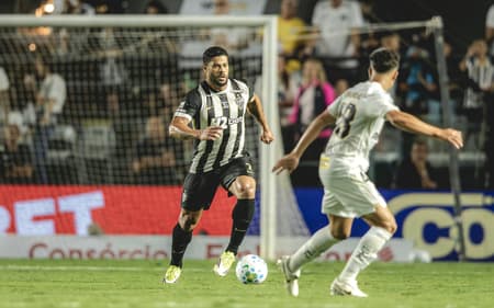 Hulk pelo Atlético contra o Peixe (Foto: Pedro Souza / Atlético)