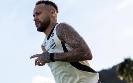 Neymar durante treino no Santos (Foto: Diego Sanches/Santos FC)