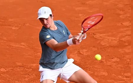 João Fonseca na vitória na estreia em Monte Carlo (Reprodução)