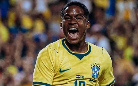 Endrick em ação pela Seleção Brasileira