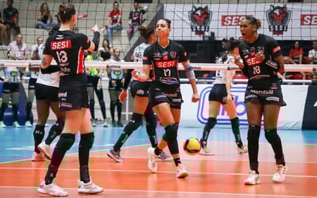Sesi Bauru x Praia Clube pelas quartas de final da Superliga Feminina 25/26 (Foto: Felipe Wiira/Sesi-SP)
