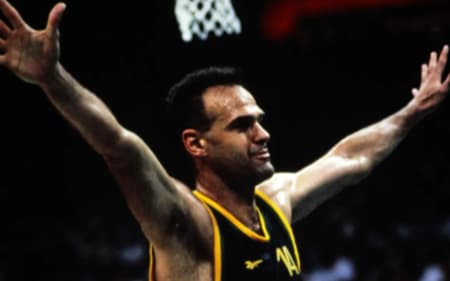 Oscar Schmidit em ação pela Seleção Brasileira (Foto: Divulgação/FIBA)