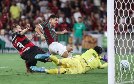 Savarino marcou o único gol do Fluminense na derrota por 2 a 1 sobre o Flamengo no Brasileuirão (Foto: LUCAS MERÇON / FLUMINENSE F.C.)