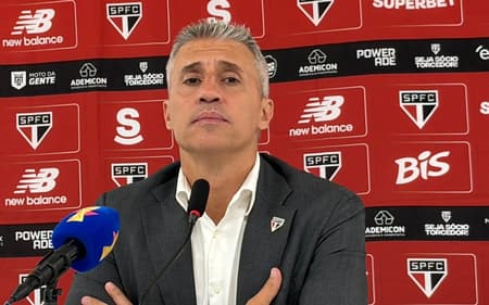 Crespo foi demitido no dia 9 de março (Foto: Izabella Giannola/ Lance!)