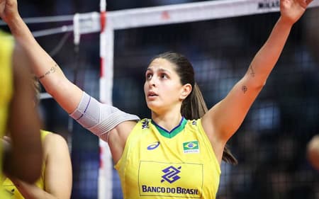 Bia foi eleita a melhor central da Liga das Nações de Vôlei 2019 (Foto: Divulgação/FIVB)