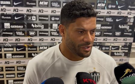 hulk zona mista Atlético x Ceará (Foto: Artur Henrique / Lance!)