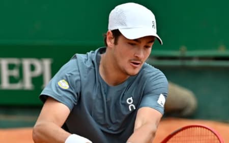 João Fonseca em uma das vitórias em Monte Carlo (Reprodução)