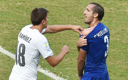 Itália x Uruguai - Giorgio Chiellini (Foto: Yasuyoshi Chiba/ AFP)