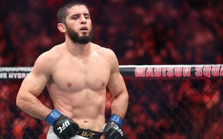 Islam Makhachev vence Jack Della Maddalena no UFC 322 (Foto: Ishika Samant/Getty Images/AFP)