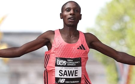 Sabastian Sawe venceu a Maratona de Londres em menos de duas horas (Foto: Reprodução/ World Athletics)