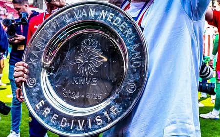 Troféu da Eredivise (Foto: Divulgação)