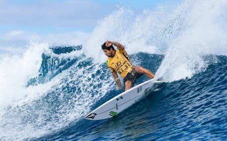 Yago Dora em ação nas finais da WSL (Foto: Reprodução/Instagram: @yagodora)