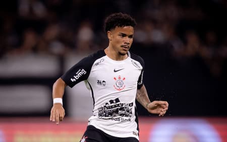 Kaio César vive bom momento no Corinthians (Foto: Rodrigo Coca/Agência Corinthians)