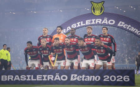 Time do Flamengo antes de enfrentar o Grêmio (Foto: Maxi Franzoi/AGIF/Folhapress)