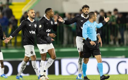 Chapecoense fez 2 a 0 na primeira etapa (Foto: Liamara Polli/AGIF/Folhapress)
