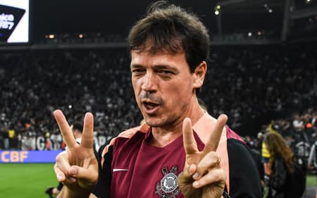 Fernando Diniz, atual técnico do Corinthians (Foto: Roberto Casimiro /Fotoarena/Folhapress)