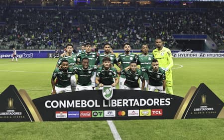 Time do Palmeiras antes do duelo com o Cerro Porteño (Foto:Leco Viana/Thenews2/Folhapress)