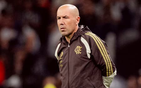 Leonardo Jardim na beira do campo em Corinthians x Flamengo (Foto: Adriano Fontes/ Flamengo)