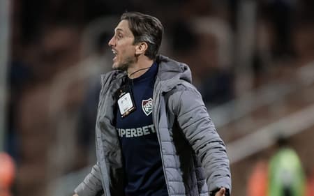 Luis Zubeldía em Independiente Rivadavia x Fluminense (Foto: Marcelo Gonçalves/ Fluminense)