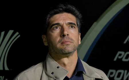 Abel Ferreia comandando o Palmeiras na Libertadores
