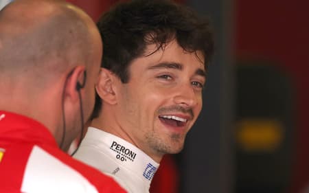 Charles Leclerc durante treino livre no GP da Austrália (Foto: Martin KEEP / AFP)
