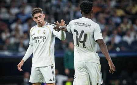 Desentendimento entre jogadores acontece durante treino do Real Madrid (Foto: Reprodução)