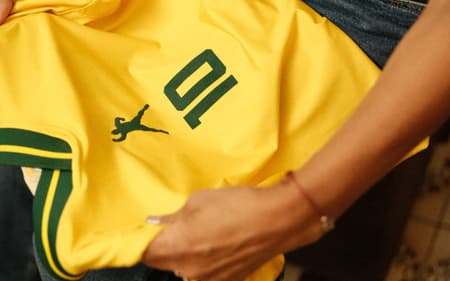 Athleta e Pelé lançam coleção inédita