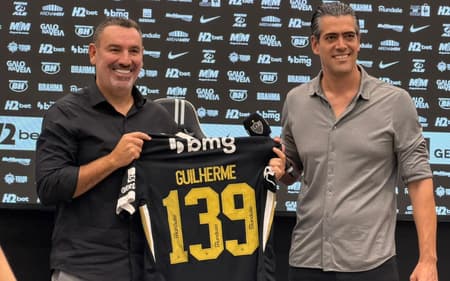 Guilherme apresentado no Atlético (Foto: Artur Henrique / Lance!)
