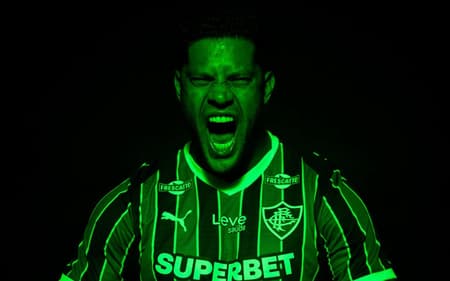 Hulk durante anúncio como reforço do Fluminense. (Foto: Marina Garcia/FFC)