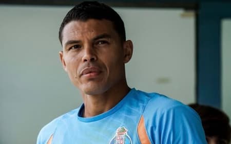 Thiago Silva em treino do Porto (Foto: Divulgação Porto)