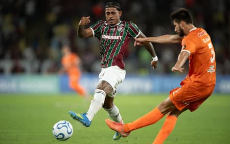 John Kennedy em campo contra o La Guaira