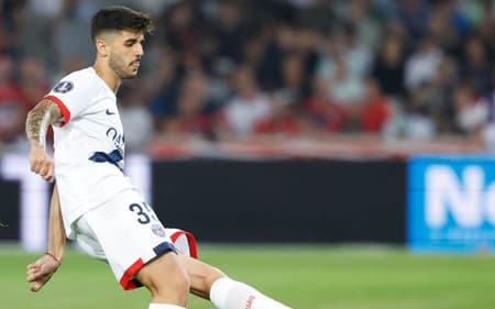 Lucas Beraldo no PSG