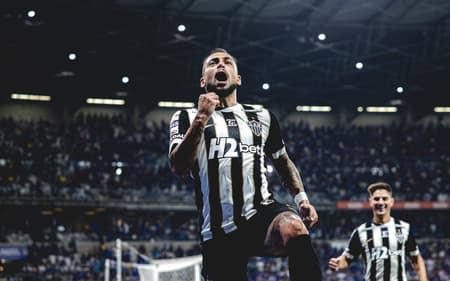 Maycon comemora gol contra o Cruzeiro (Foto: Pedro Souza / Atlético)