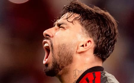 Paquetá em Flamengo x Cusco (Foto: Gilvan de Souza/ Flamengo)