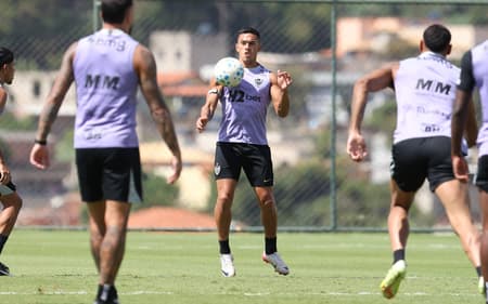 Treino cidade do galo pré classico (Foto: Pedro Souza / Atlético)