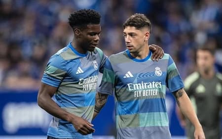 Valverde e Tchouaméni pelo Real Madrid (Foto: Reprodução/X)