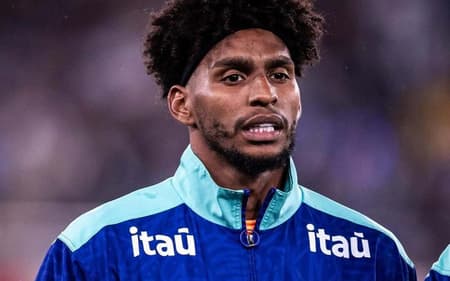 Hugo Souza está com a Seleção Brasileira (Foto: Reprodução/Instagram)