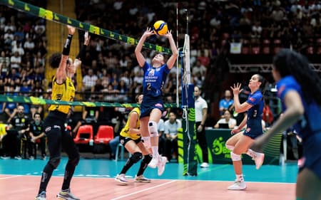 Nowicka levanta em Minas x Praia Clube pela semifinal da Copa Brasil de Vôlei Feminino 2026 (Foto: Rafael de Paula/Usina de Ideias/CBV)
