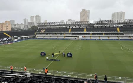Vila Belmiro recebe duelo entre Santos e Red Bull Bragantino. (Foto: Juliana Yamaoka/ Lance!)