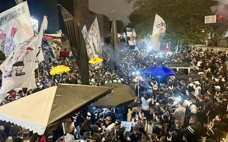 Torcida do Corinthians durante a votação (Foto: Michael Anjos/Gaviões da Fiel)