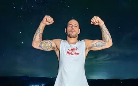 O brasileiro Alex Poatan estreará na divisão dos pesos-pesados