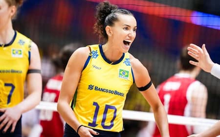 Gabi Guimarães é a camisa 10 e capitã da Seleção Brasileira Feminina de Vôlei