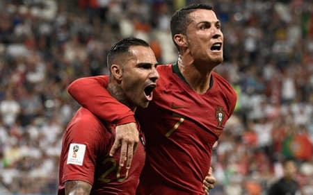 Quaresma comemora seu golaço com Cristiano Ronaldo&nbsp;