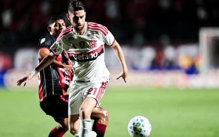 Jorginho em Vitória x Flamengo (Foto: Gilvan de Souza/Flamengo)