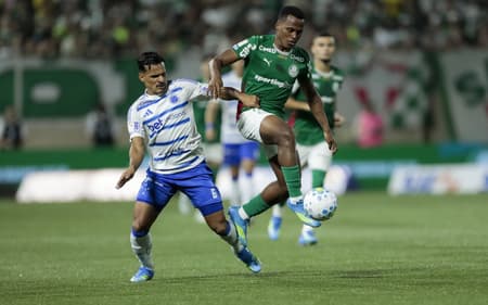 Clube paulista está com quatro pontos de vantagem para o segundo colocado no Campeonato (Foto: Marco Miatelo/Photo Premium/Folhapress)