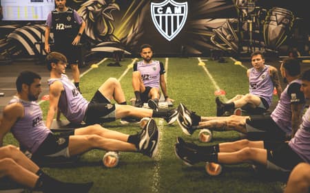 treinamento Atlético preparção Ceará (Foto: Pedro Souza / Atlético)