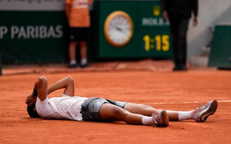 A emoção de Guto Miguel com o título juvenil de Roland Garros (Foto: FFT)