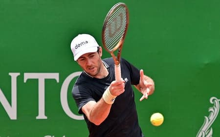 Marcelo Demoliner em treino no Costa do Sauípe Open (Foto: Fotojump/João Pires)