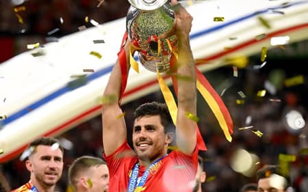 Rodri comemorando título da Euro (foto: divulgação)